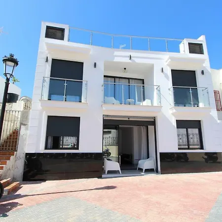Apartamento 3 Gran8nerja *