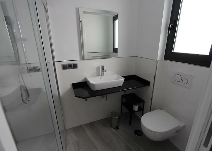3 Gran8nerja 아파트 *