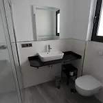 3 Gran8nerja アパート *